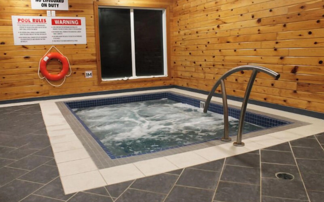 Roadhouse 52 Inn & Suites