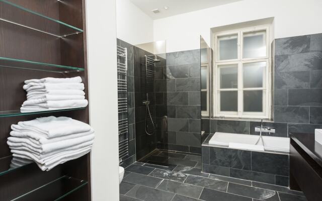 Senator Suite Stephansplatz by Welcome2Vienna