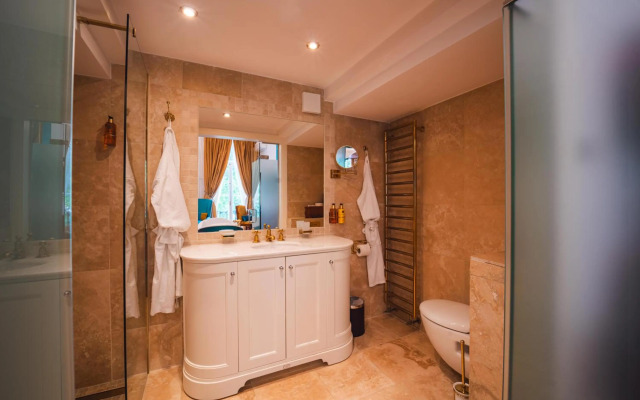Twenty Nevern Square Hotel