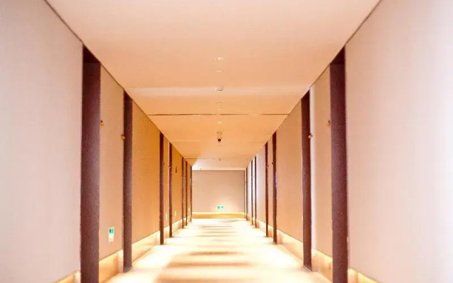 Yiling Hotel