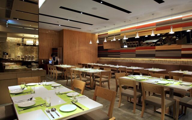 Two Tails Hotel Luzhou