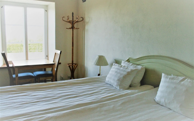 Hoby Gård Bed & Breakfast