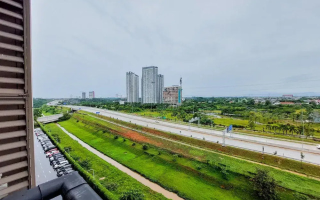 Comfortable 2BR at Sky House BSD Apartment