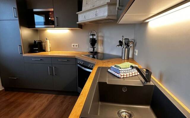 Habel Modern Retreat