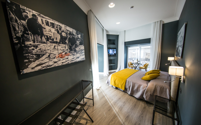 B&B Art House
