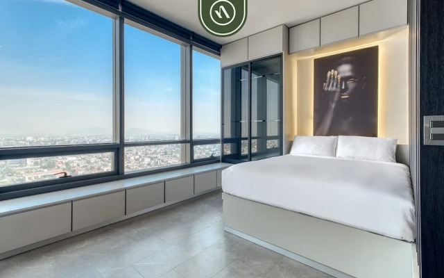 Luxury Studio - Revolution Monument View - Gym