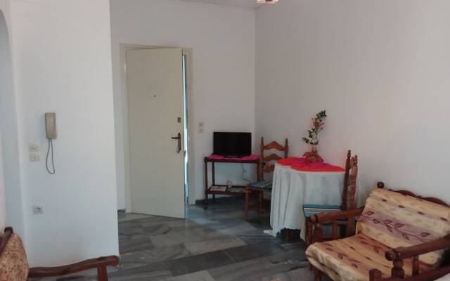 Tinos Evelina
