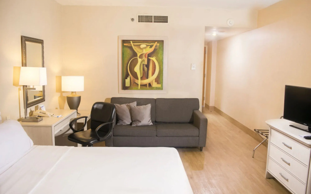 Holiday Inn Express Monterrey Galerias by IHG
