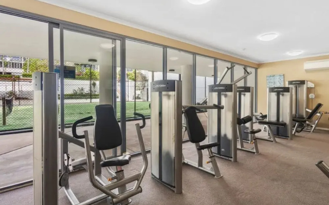 Swell Apartments - by Burleigh Letting