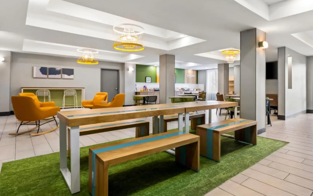 Spark by Hilton Catoosa