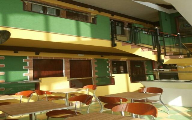 Hostal Leon Dormido