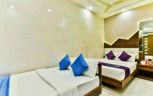 Hotel Palace Residency near Lokmanya Tilak Terminus