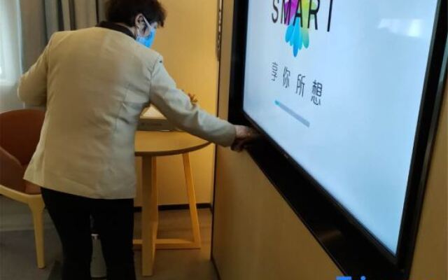 Kunlun Leju Select Hotel