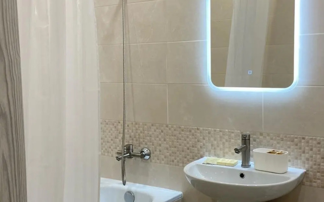 Апартаменты на улице Маршала Жукова 18