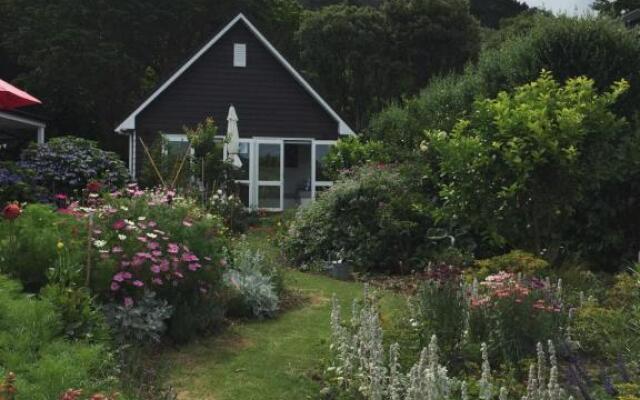 Hahei Kereru Cottage