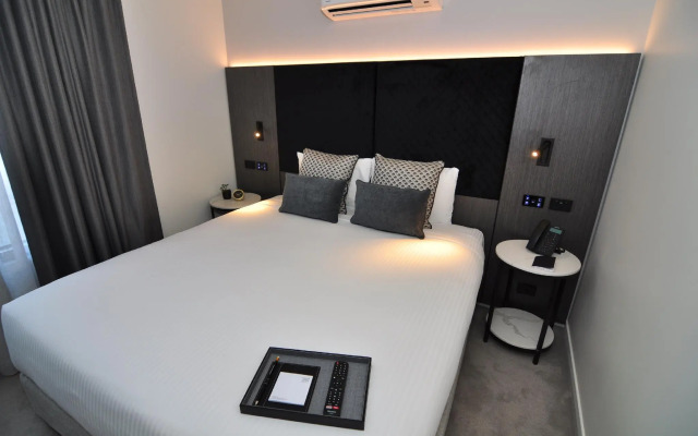 Deco Hotel