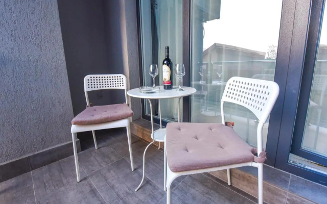 Pierre Cardin Deluxe Apartment With Terrace by Magniflex
