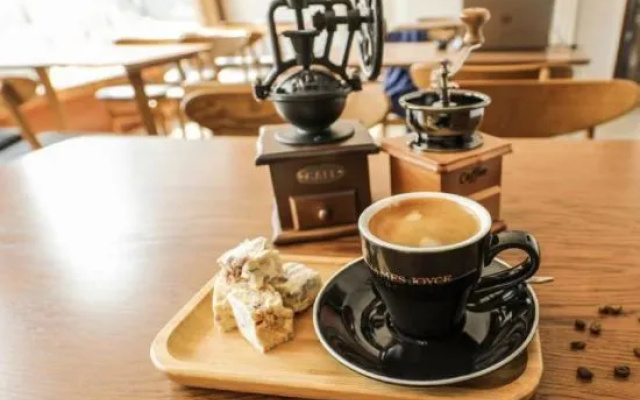 James Joyce Coffetel (Shanghai Minhang Wujing Shida) – Meal – Shanghai