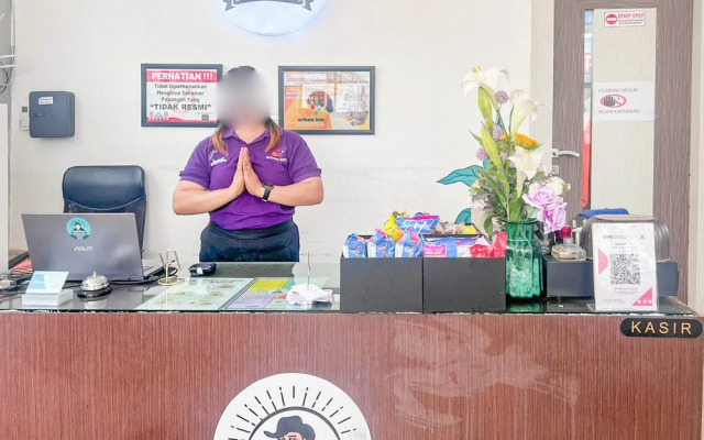 RedDoorz near Universitas Hasanuddin Makassar