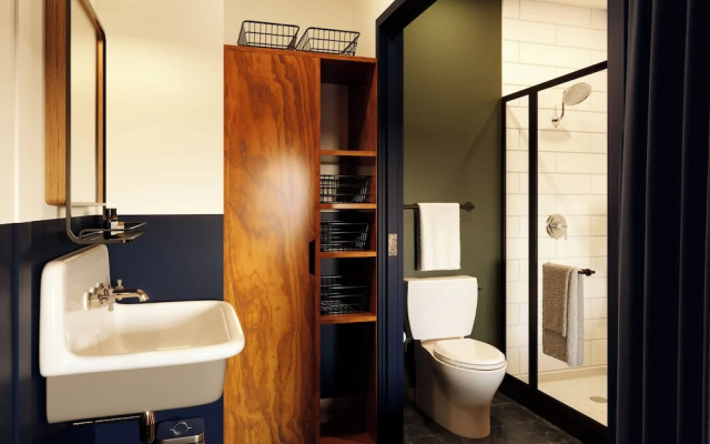 Field & Stream Lodge Bozeman