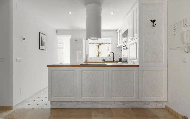 Classic Urban Flat in Malaga City Center - Mal05