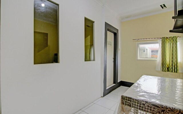 OYO 93206 Penginapan Budi SyariahNearTaman Amaryllis Pekanbaru