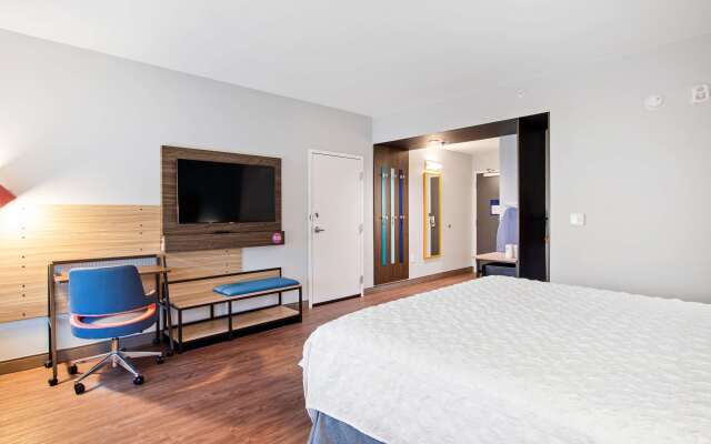 Tru by Hilton Chapel Hill