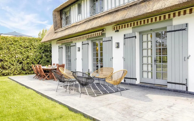 Luxueuse Chaumière 4 Chambres avec jardin