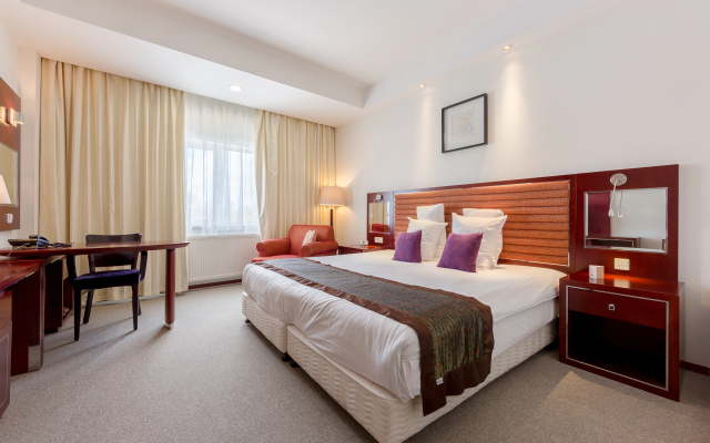 Shanghai Hotel Holland - Image 3
