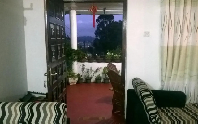 Srihelyes Inn