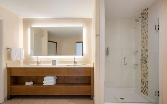 Courtyard by Marriott San Diego Del Mar/Solana Beach