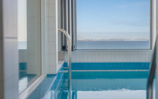 Pohang Etoile Poolvilla