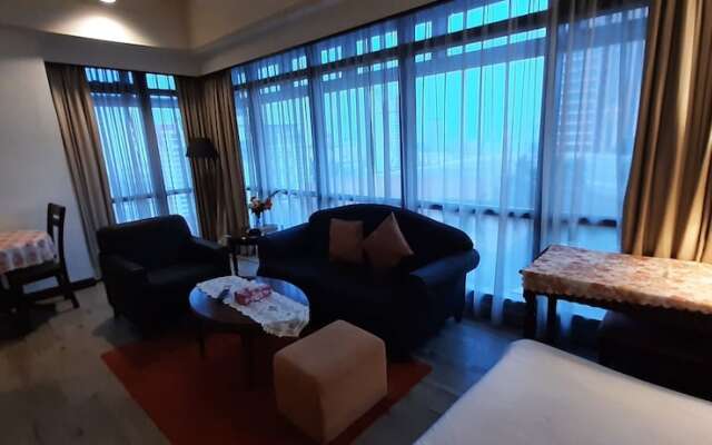 Times Square by Rihanna Service Suite