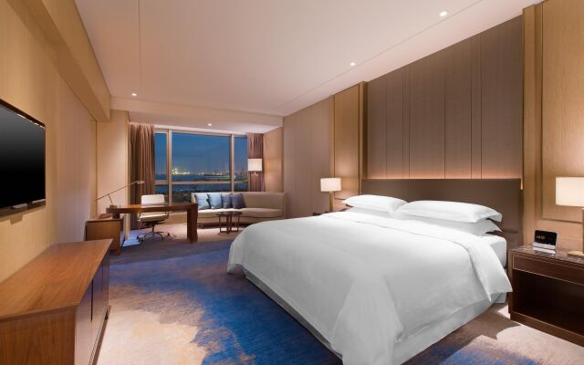 Sheraton Zhanjiang Hotel