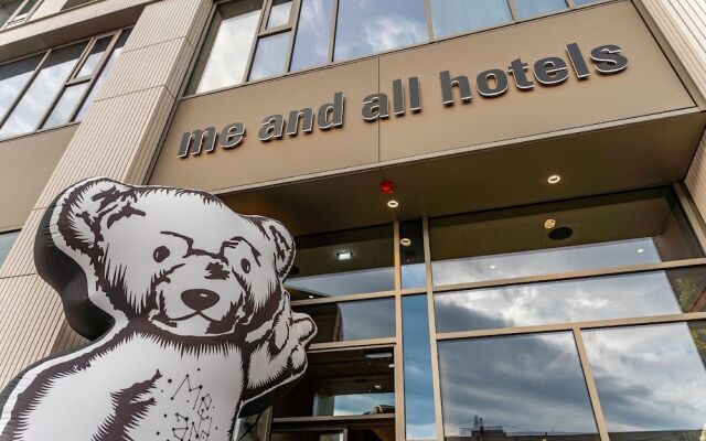 hotelImage