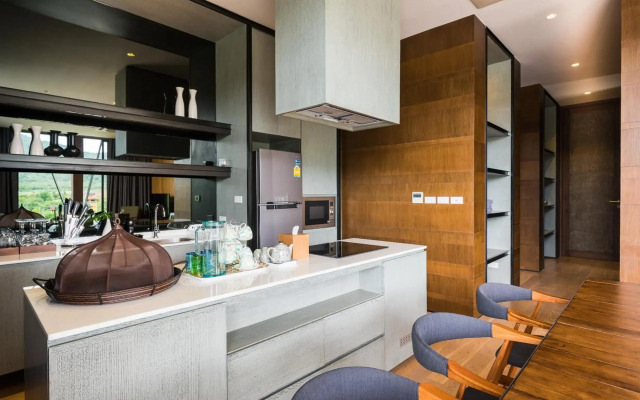 Atta Lakeside Resort Suite