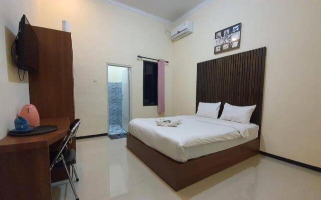 Kaja Guest House by Pesen Kamar