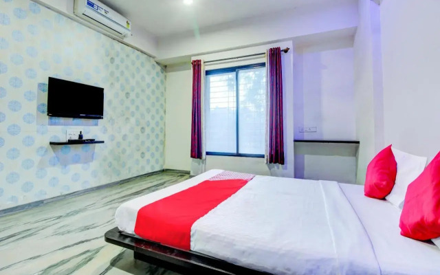 Oyo Flagship 805380 Gandharva Lodging