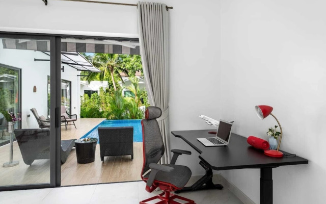 Bougain Villas Salad Beach