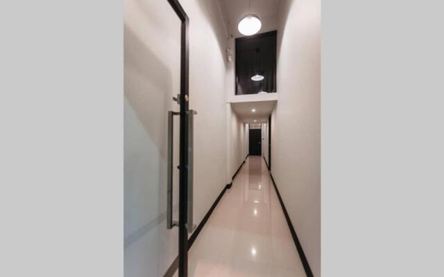 S2 Silom Large room 4-6 guests Full kitchen WIFI