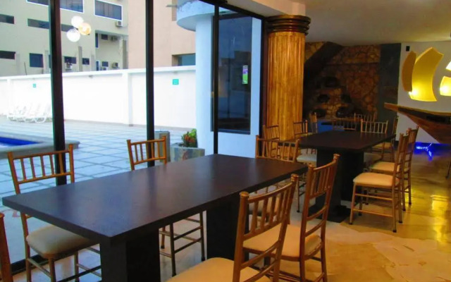 Hotel Bucaneiro