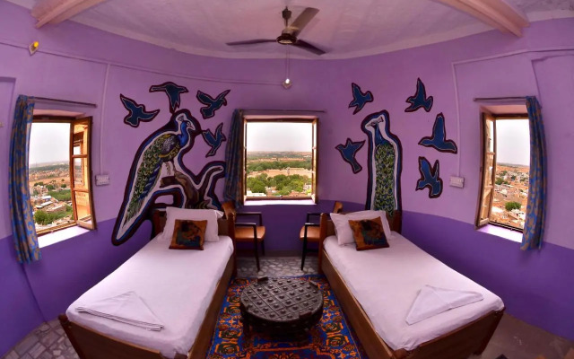 Deepak Hotel & Restaurant