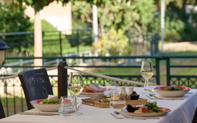 Atlantica Princess Hotel