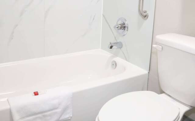 Days Inn by Wyndham Monroe LA