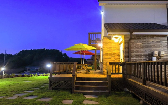 Yangyang Pinot Tree Pension