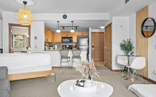 ⭐️ Luxury Mountain View Studio in Canmore ⭐️