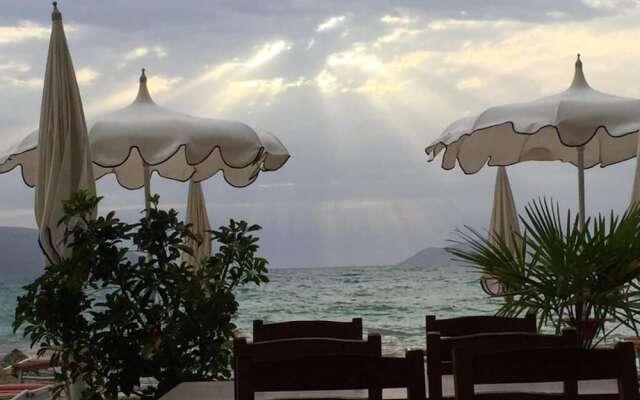 Palmanova Beach Mardok