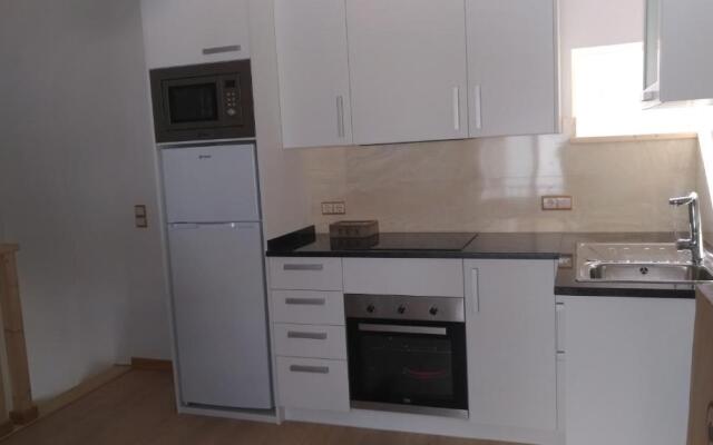 Apt Cardoso 3 ao lado da Praia Peneco