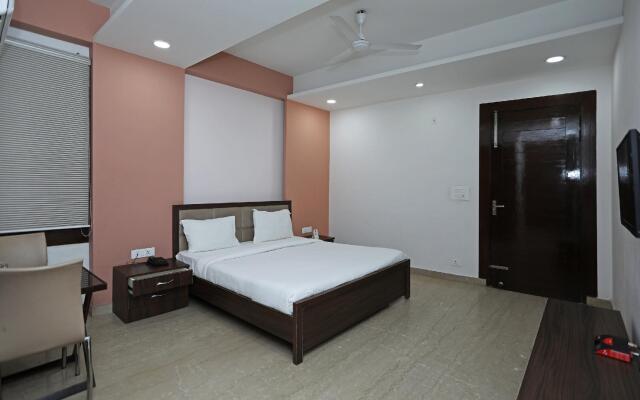 Hotel Pravin Executive by OYO Rooms