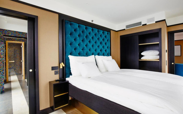Vox Hotel